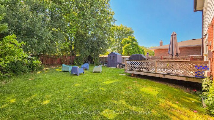 Property Photo: 51 Ashbury Avenue ON N6E 1S9