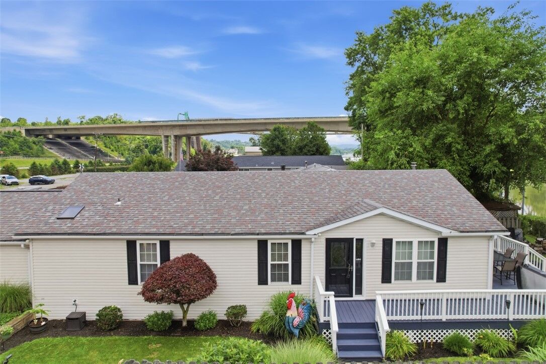 Property Photo:  30 Denny Est  PA 15238 