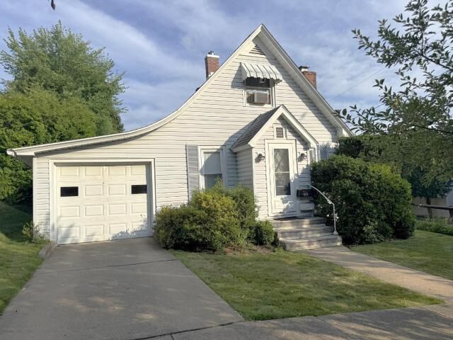 Property Photo: 202 Canton Street PA 16365