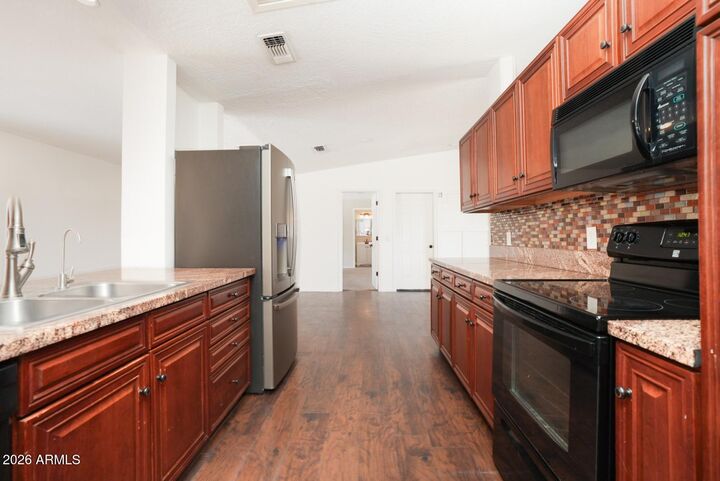 Property Photo: 2512 S Rio Verde Drive AZ 86326