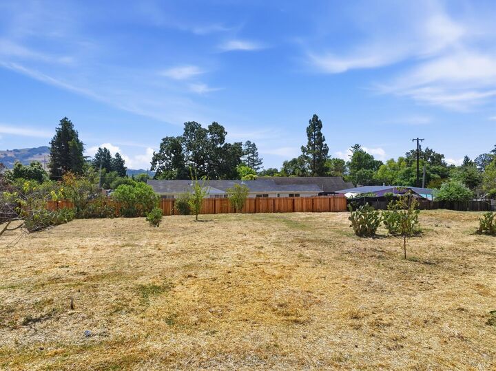 Property Photo: 1306 Grand Avenue CA 95404