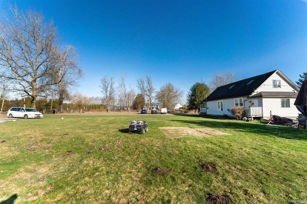 Property Photo: 21780 64 Avenue BC V2Y 2N7