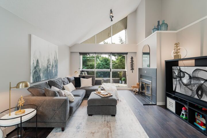 Property Photo: 932 Robinson Street 307 BC V3J 7R8