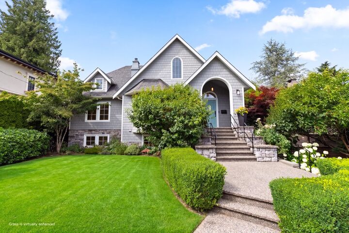 1733 Fulton Avenue — photo 1
