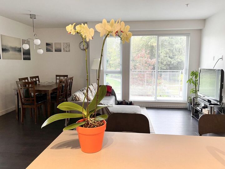 Property Photo:  13963 105 Boulevard 314  BC V3T 4N6 