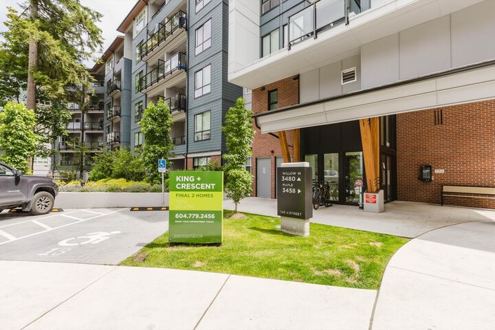 Property Photo: 3480 146A Street 418 BC V4P 0H6