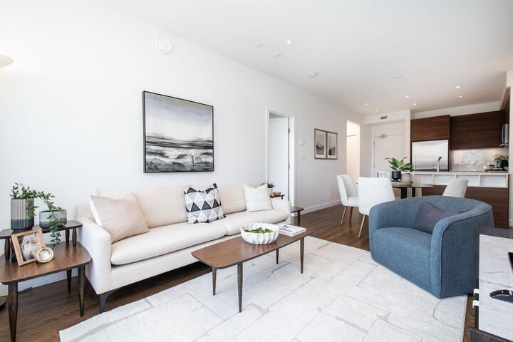 Property Photo:  1061 Marine Drive 402  BC V7P 1S6 