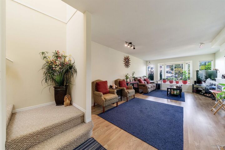 Property Photo: 215 W 18th Street BC V7M 1W7