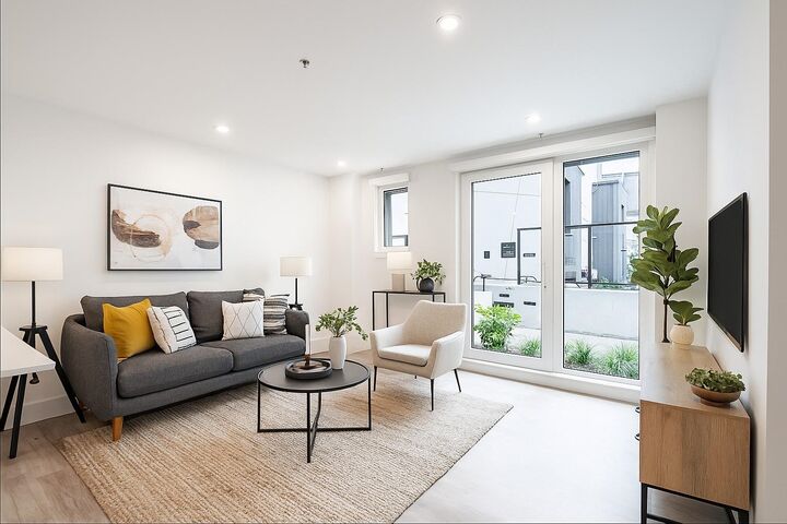 Property Photo: 2085 E 1st Avenue 109 BC V5N 1B6