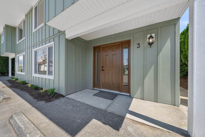 Property Photo:  45741 Britton Avenue 3  BC V2R 3T6 
