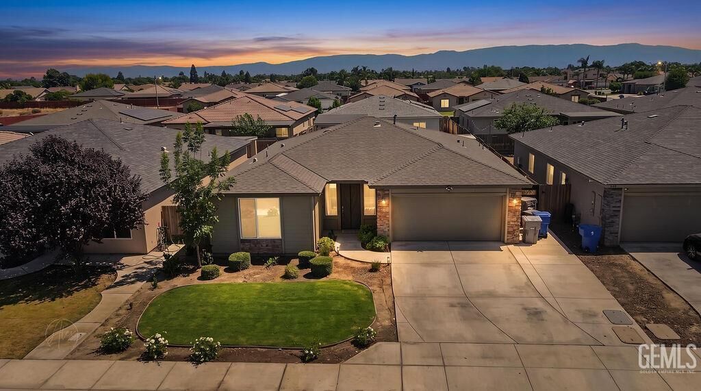 Property Photo: 0 1309 Eagle Creek St CA 93307