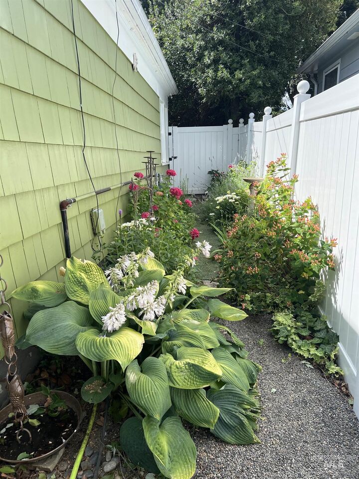 Property Photo:  1317 14th Ave.  ID 83501 
