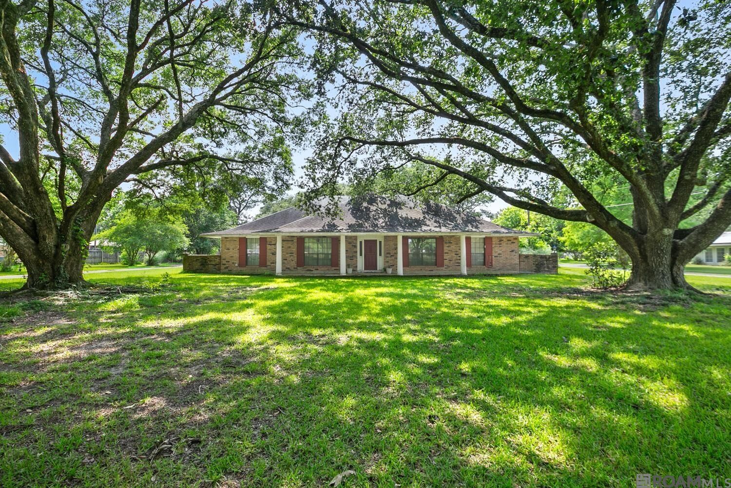Property Photo:  7958 Antioch Rd  LA 70817 