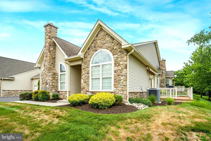 Property Photo:  282 Willow Drive  PA 18940 