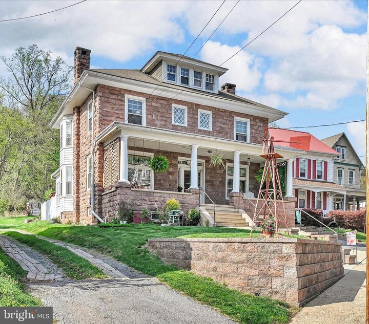 Property Photo:  146 E Main Street  PA 19501 
