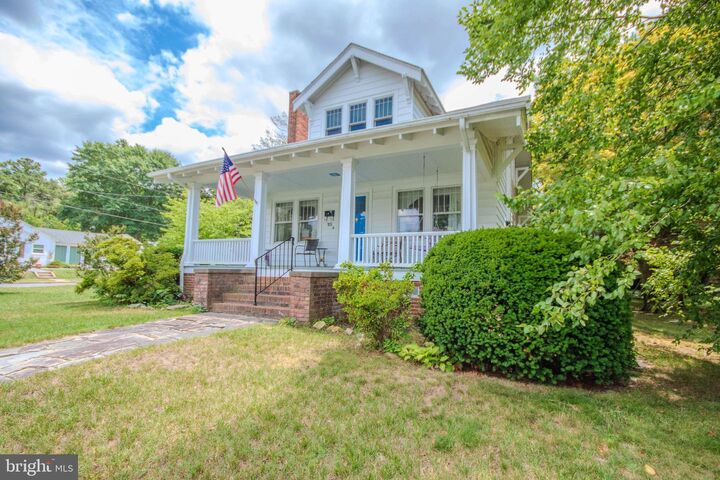 Property Photo: 512 W College Avenue MD 21801