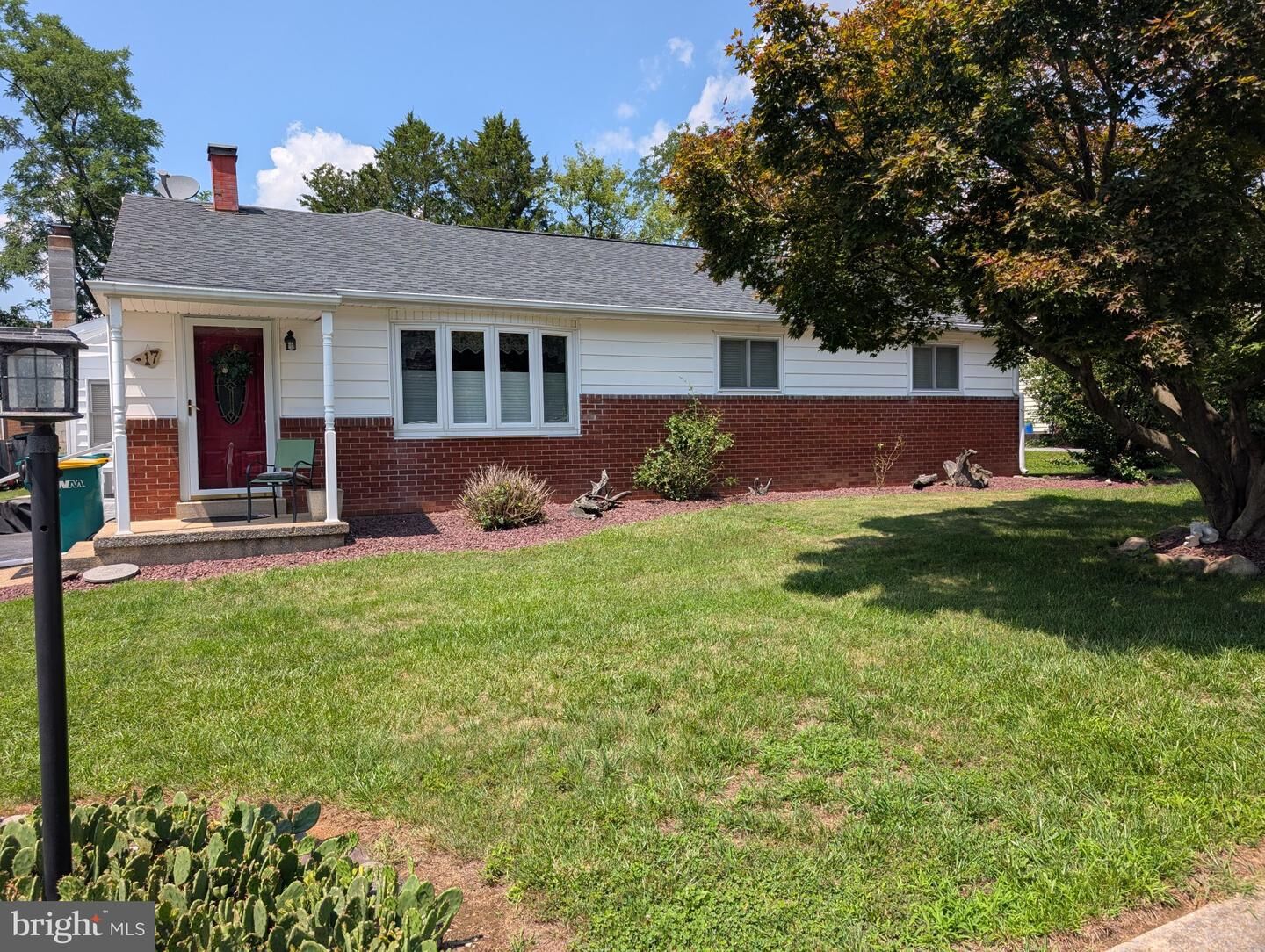 Property Photo:  17 Dulles Drive W  PA 17011 