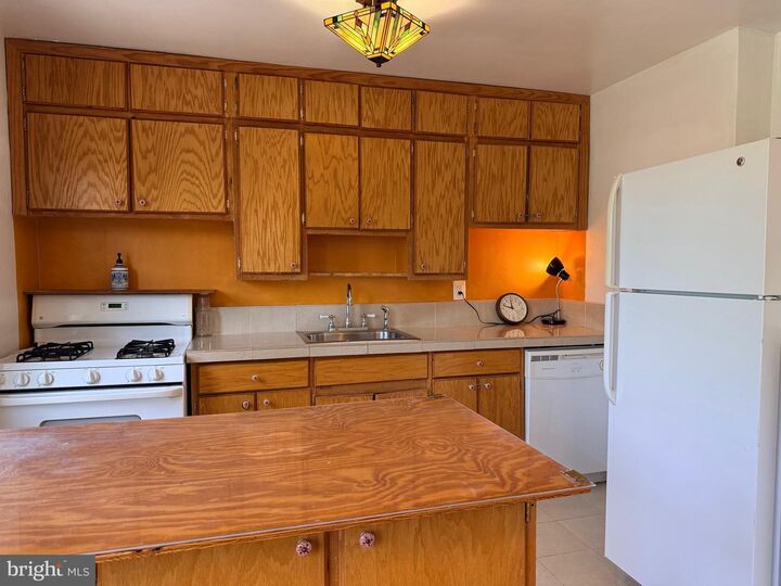 Property Photo:  6514 Potomac Avenue C1  VA 22307 