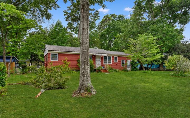 Property Photo:  613 3rd Ave. N  SC 29575 