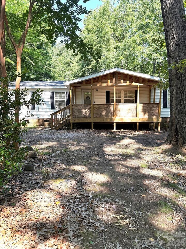 Property Photo:  4014 Eutaw Drive  NC 28173 
