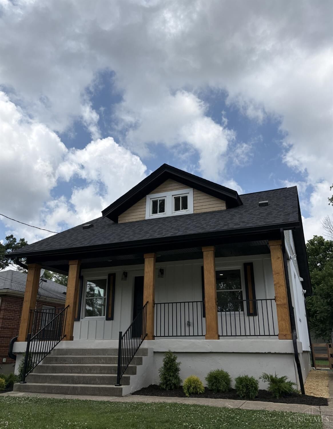 Property Photo:  4224 North Avenue  OH 45236 