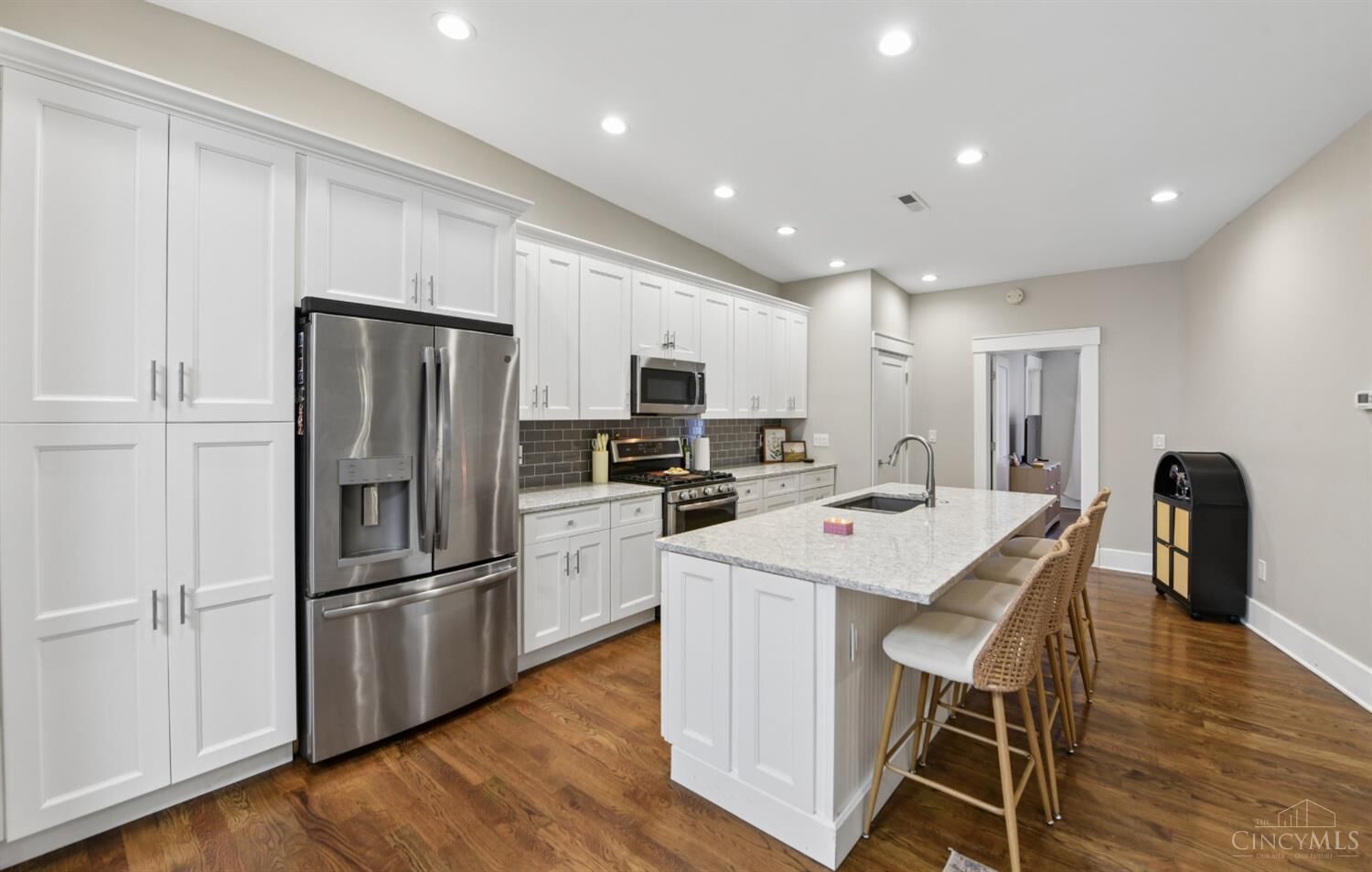 Property Photo:  817 Broadway Street  OH 45202 