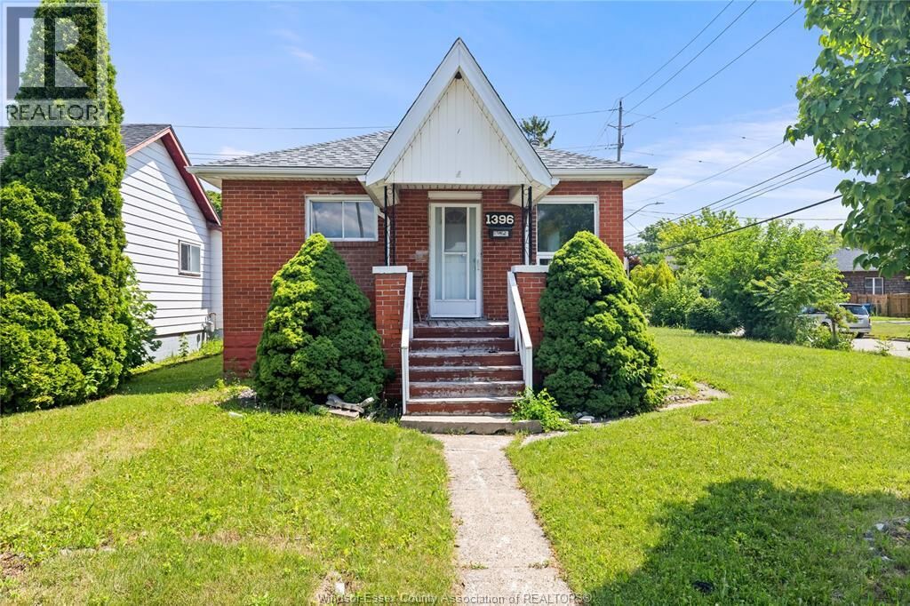 Property Photo:  1396 Janette  ON N8X 1Y8 