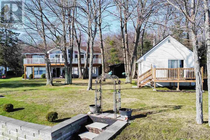 Property Photo: 4463 Second Line West ON P6A 6K4