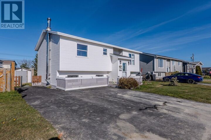 Property Photo: 31 Wyatt Boulevard NL A1N 3K9