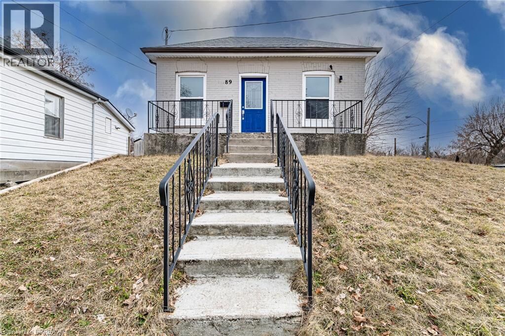Property Photo:  89 Maitland Street  ON N3S 6L5 