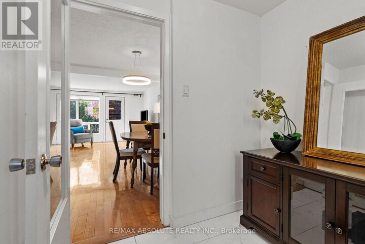Property Photo: 413 Woodfield Drive #D ON K2G 4B7