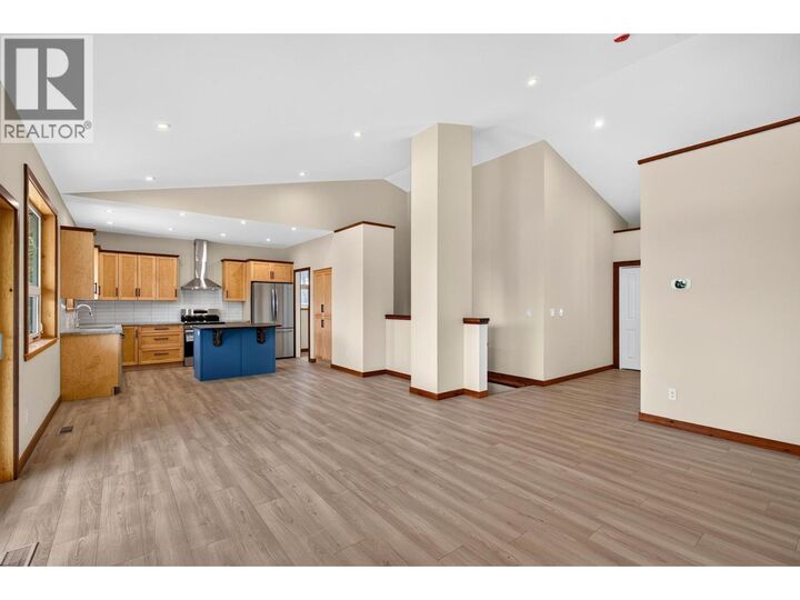 Property Photo:  766 Balsam Road  BC V1Z 3V8 