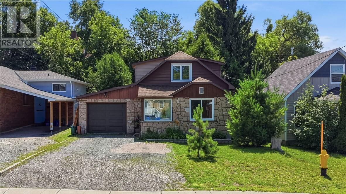 Property Photo: 287 Hyland Drive ON P3E 1S2