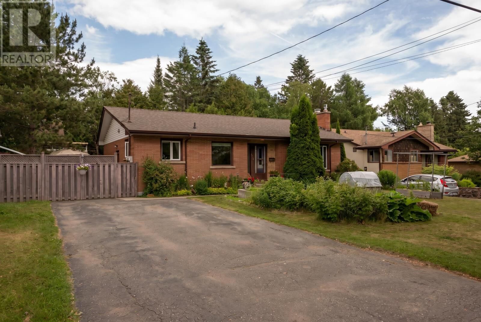 Property Photo: 238 Nelson St ON P7A 2L7
