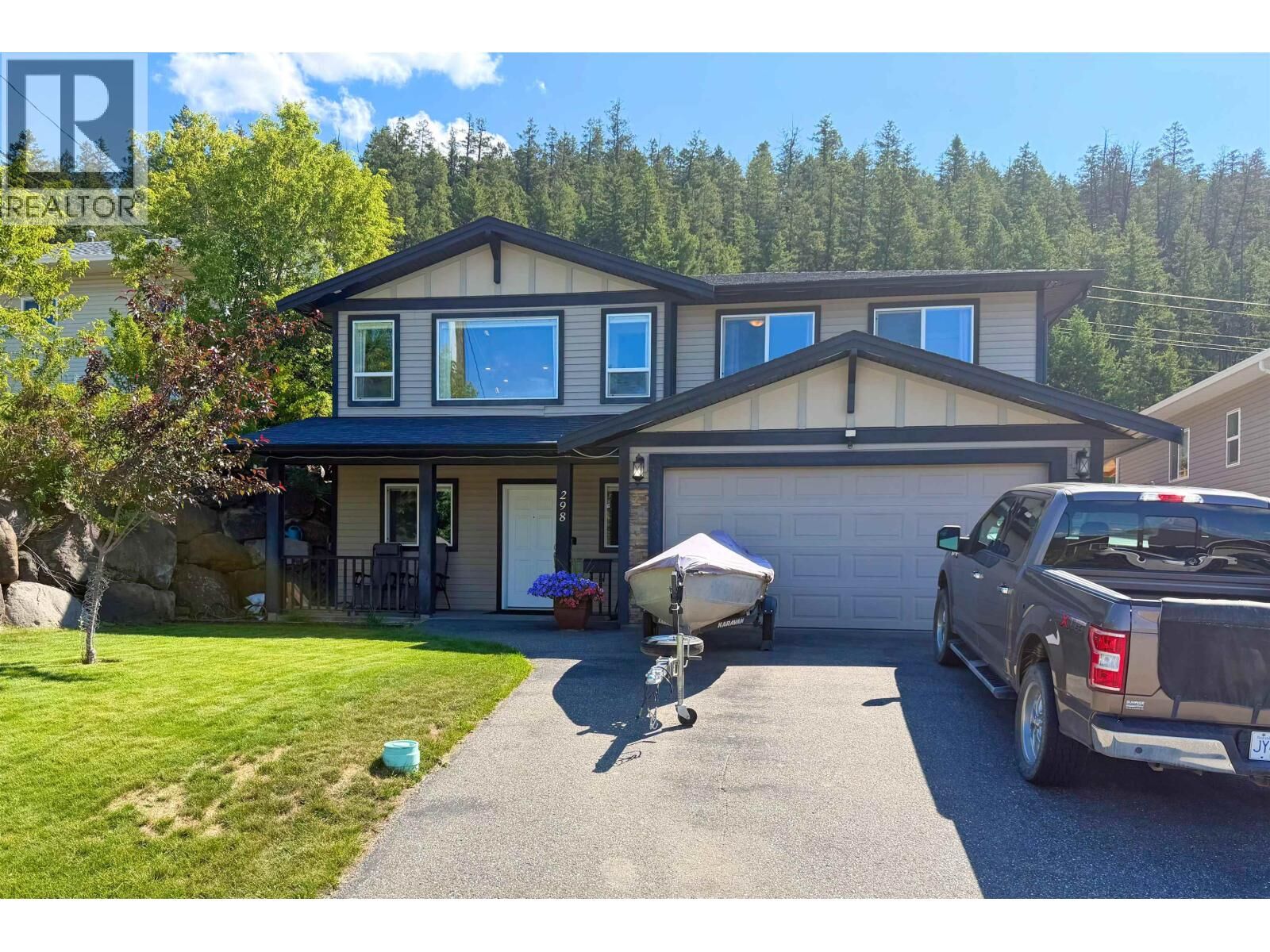 Property Photo:  298 Centennial Drive  BC V2G 3A2 