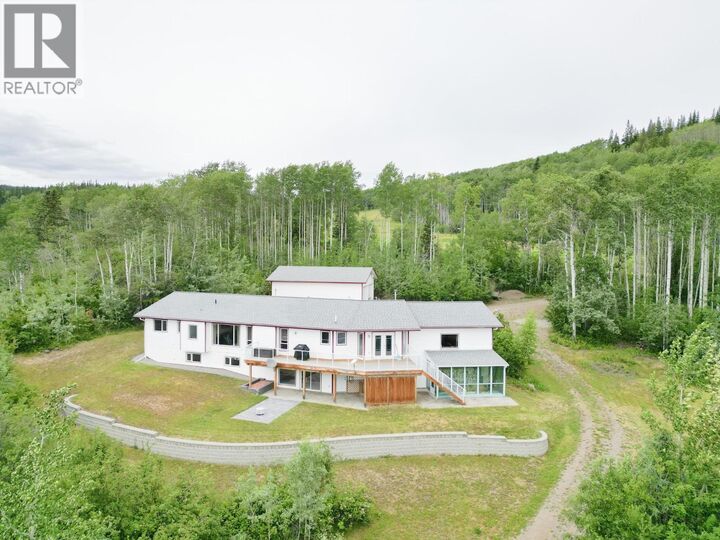 19583 Colleymount Road — photo 1
