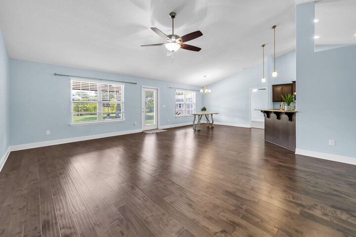 Property Photo:  805 Symphony Way  FL 32439 