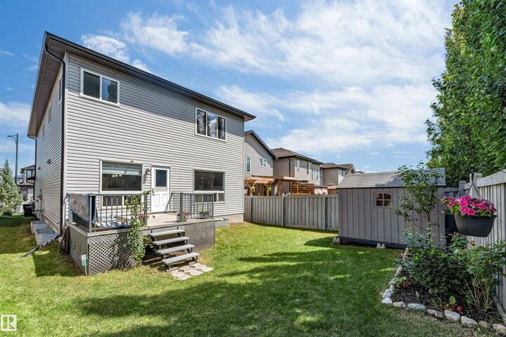 Property Photo: 3819 Claxton Close SW AB T6W 1Y5