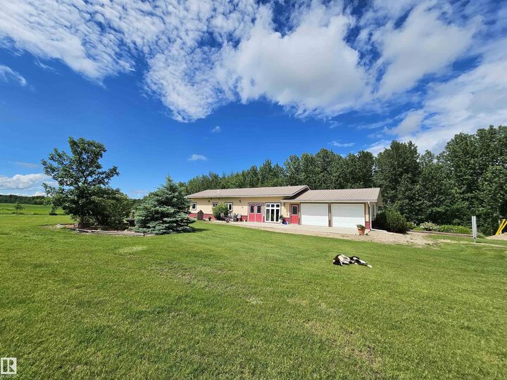 Property Photo: 56320 Range Road 102A AB T0A 2G0