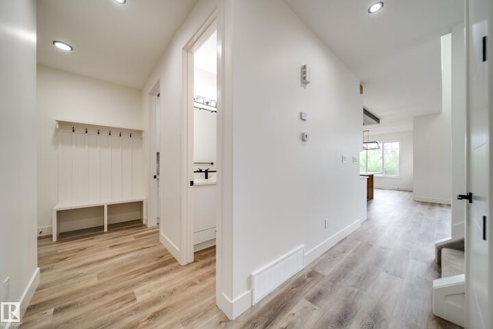 Property Photo:  8740 183 Avenue NW  AB T5Z 2K6 