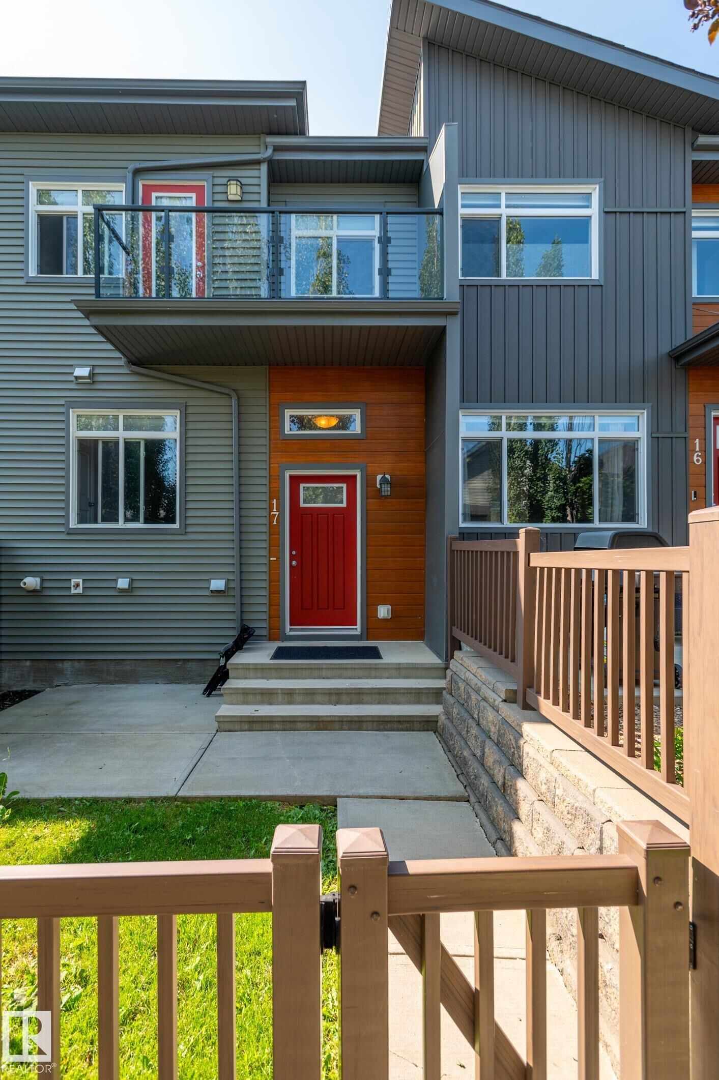 Property Photo: 7503 Getty Gate NW 17 AB T5T 4S8