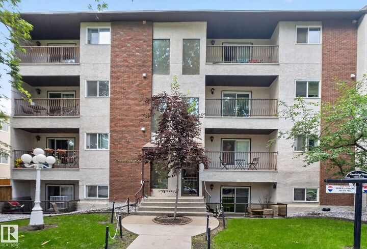 Property Photo: 10520 80 Avenue NW 108 AB T6E 1V3