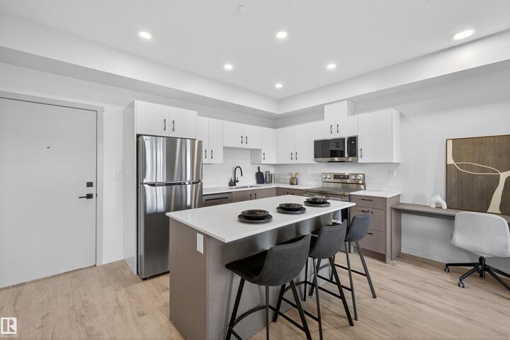 355 Clareview Station Drive NW — photo 1