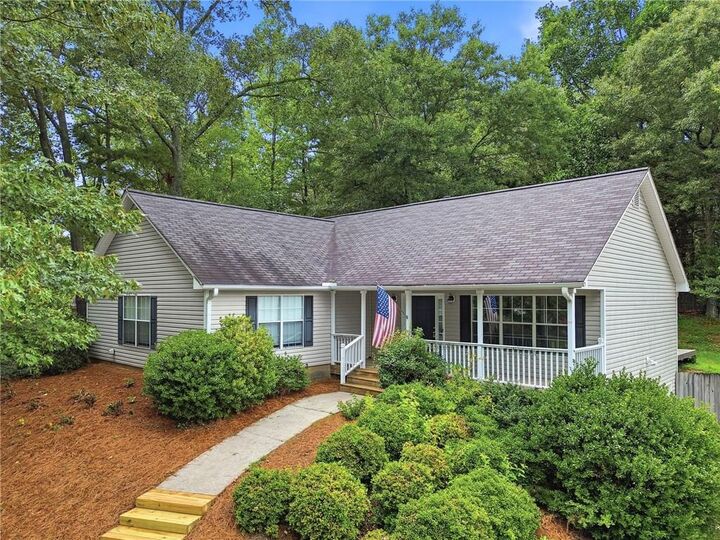 Property Photo:  5295 Harris Creek Drive  GA 30040 