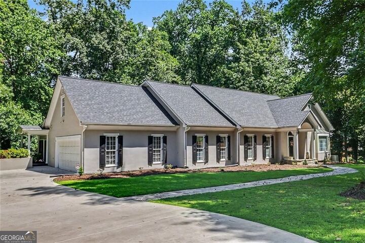Property Photo: 3040 Spalding Drive GA 30350