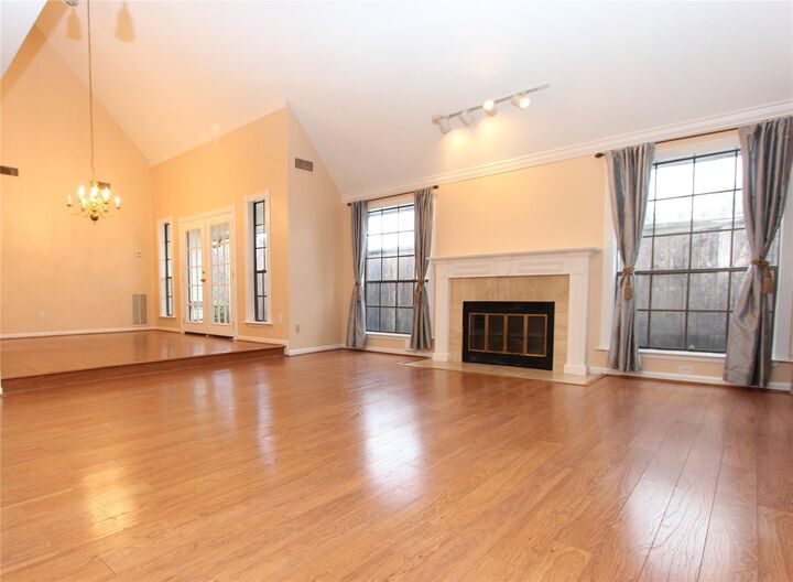 Property Photo:  4012 Arnold Street  TX 77005 