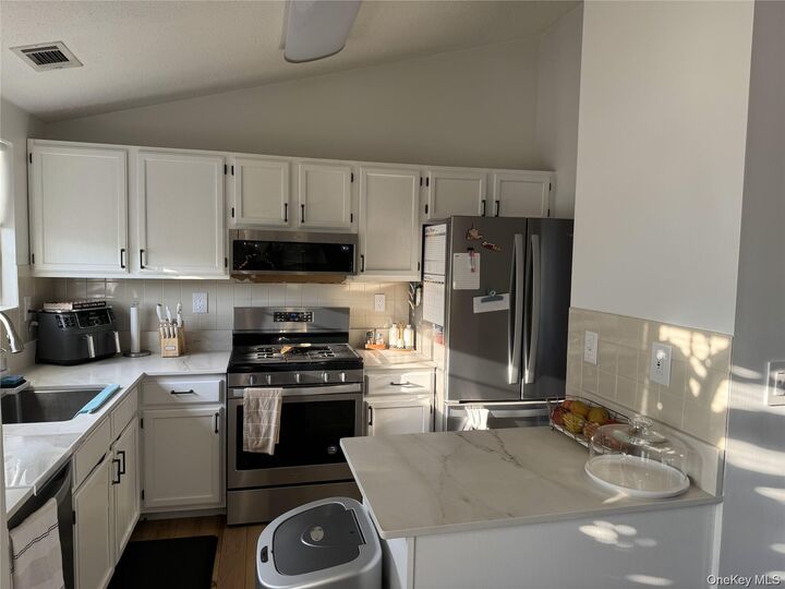 Property Photo:  3102 Whispering Hills 678  NY 10918 