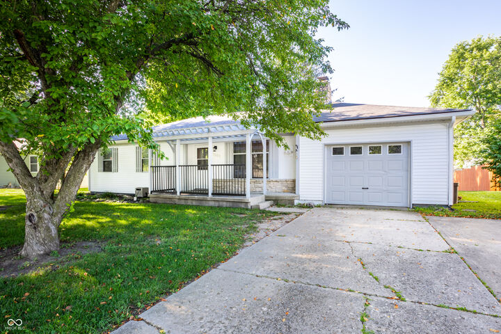 Property Photo: 1509 Ashley Drive IN 46052
