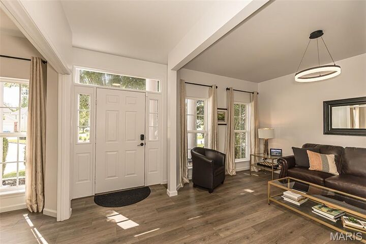 Property Photo:  356 Carr Manor Court  MO 63021 