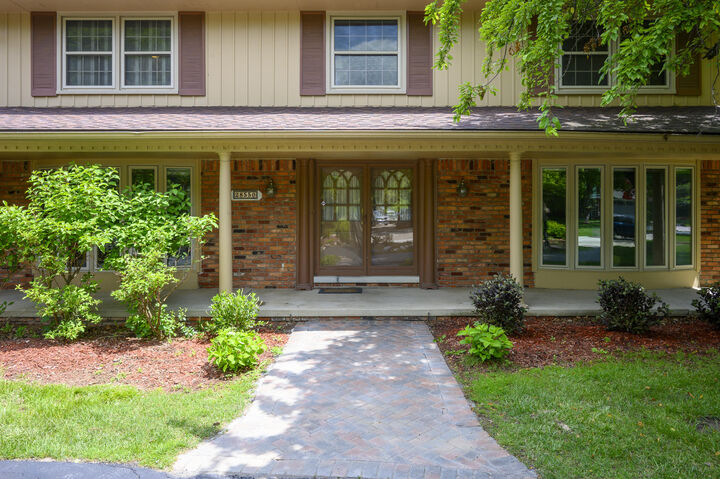 Property Photo:  28550 Tavistock Trail  MI 48034 